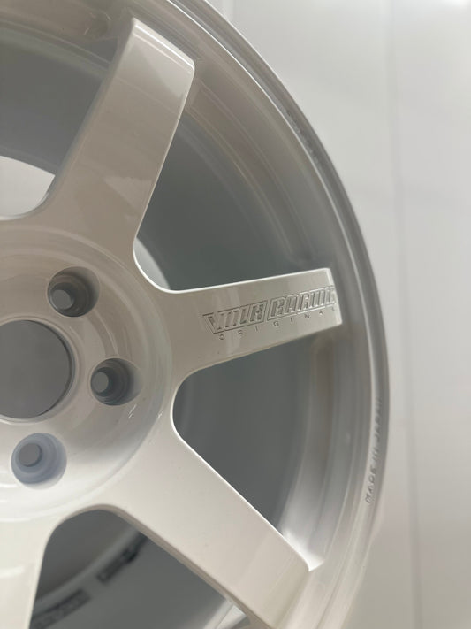 IN STOCK - Volk TE37 Saga S-Plus Dash White 5x112 18x9.5 +20 / 18x10.5 +30