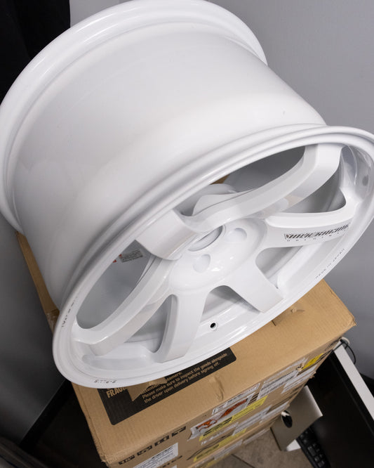 IN STOCK - Volk TE37 Saga S-Plus Dash White 5x112 18x9.5 +20 / 18x10.5 +30